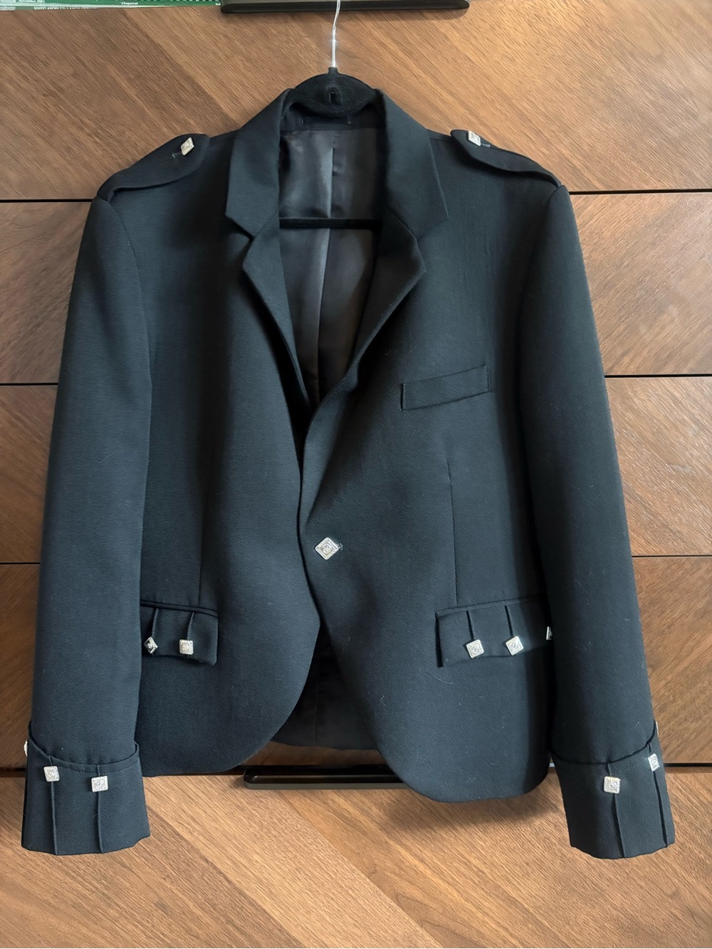Lochcarron of Scotland Black Wool Barathea Argyll Kilt Jacket Size 44L / 44 Long